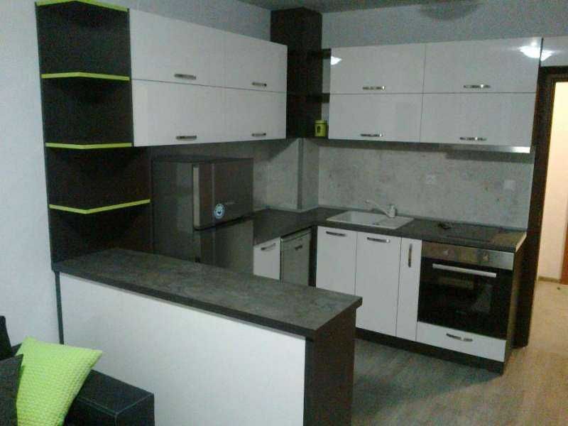 Дава се под наем Двустаен апартамент в Пловдив, Съдийски - 67 кв.м за 300 € - Снимка #2