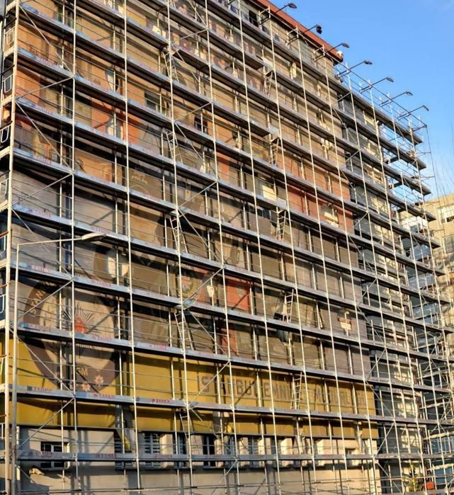 Продавам чисто ново висококачествено фасадно скеле!!!