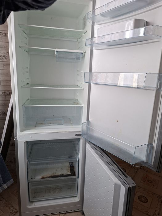 Продаётся рабочии холодильник