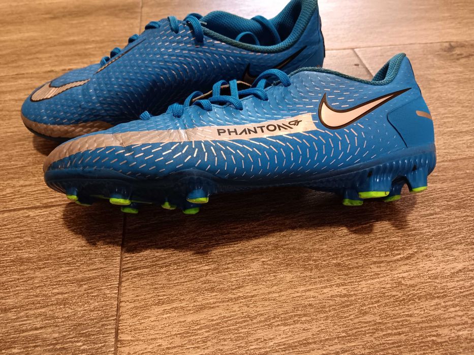 Футболни бутонки"NIKE PHANTOM"