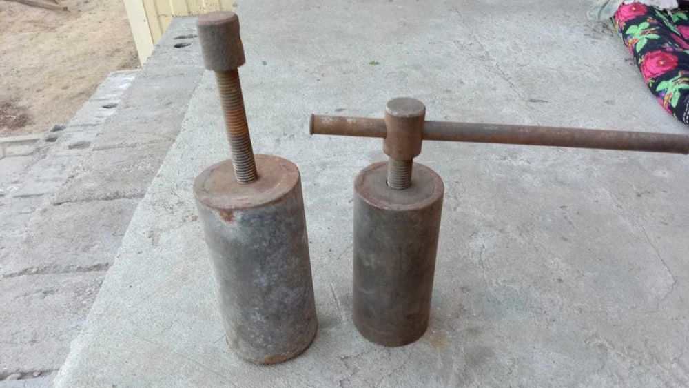 Продам съемники 2 шт