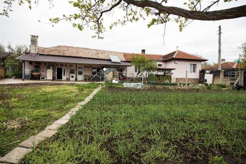 Продава се Къща в Русе, Басарбово - 120 кв.м за 1084 €/кв.м - Снимка #3