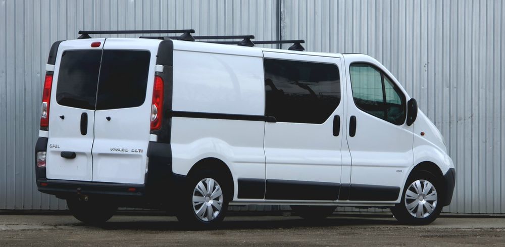 Opel Vivaro 6 locuri mixt si marfa lung 2013