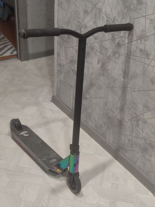 Продам самокат chill