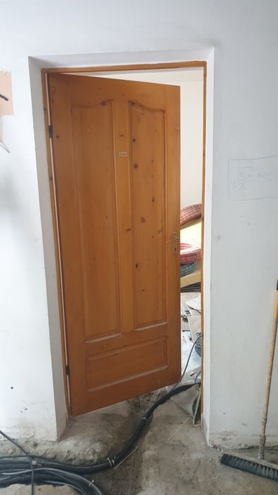 Vand usi de interior lemn masiv