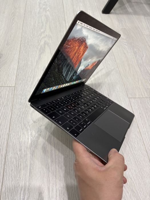 MacBook 12 retina A1534