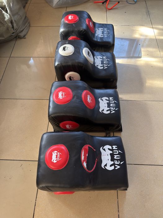 Настенные  груши