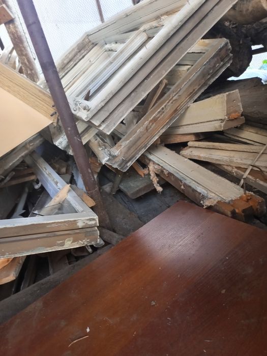 Продаю  дрова срочно.