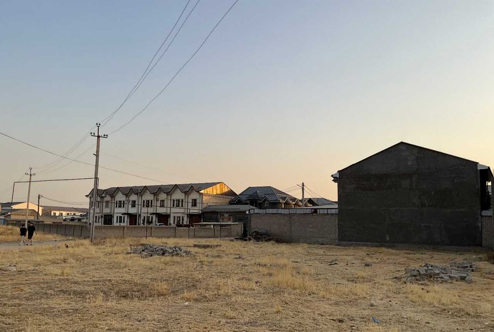 Sergeli Honobodda 2.5  sotix yer yangi elitniy Sultonobod mahalla