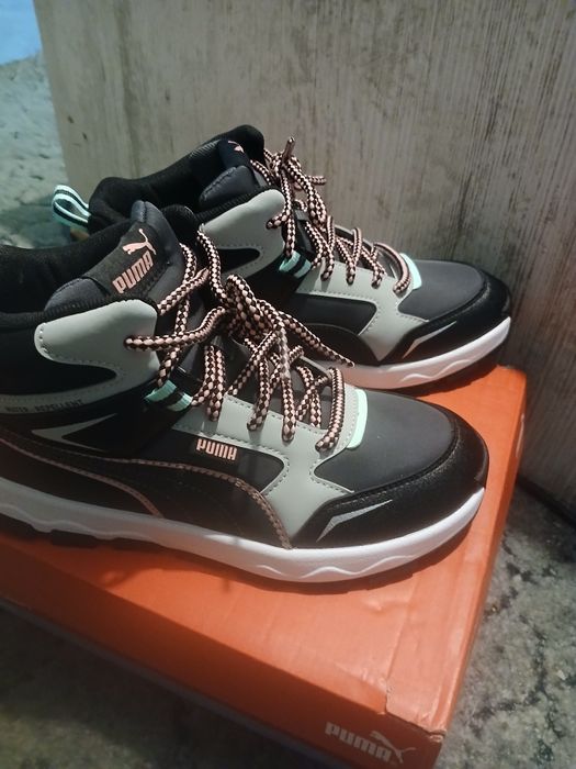 Adidasi puma pentru fete mărimea 35,5