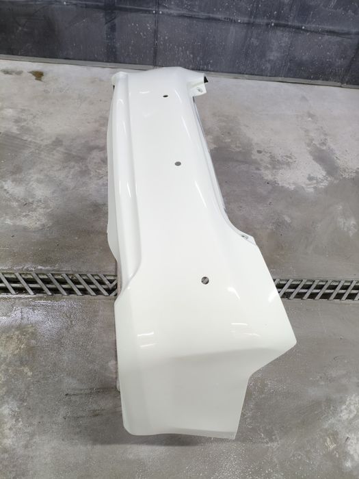 Задний бампер, порог правая сторона