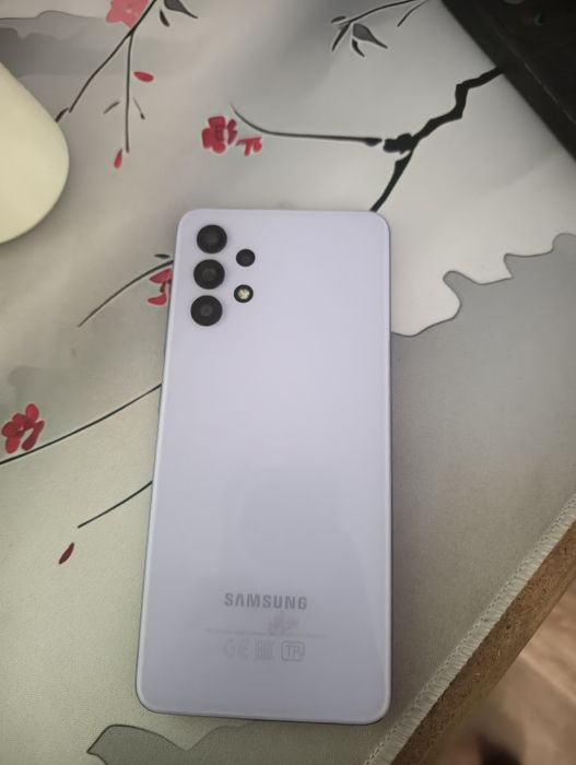 Samsung A32 , с изюминкой в описание