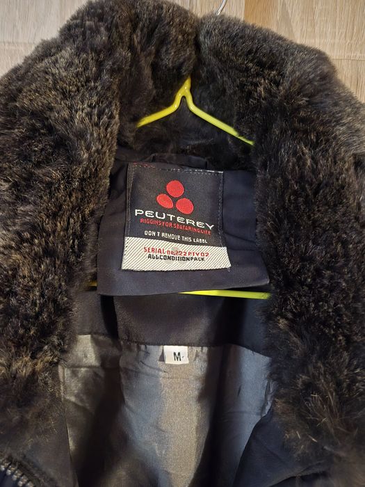 Яке peuterey с естествен косъм яка