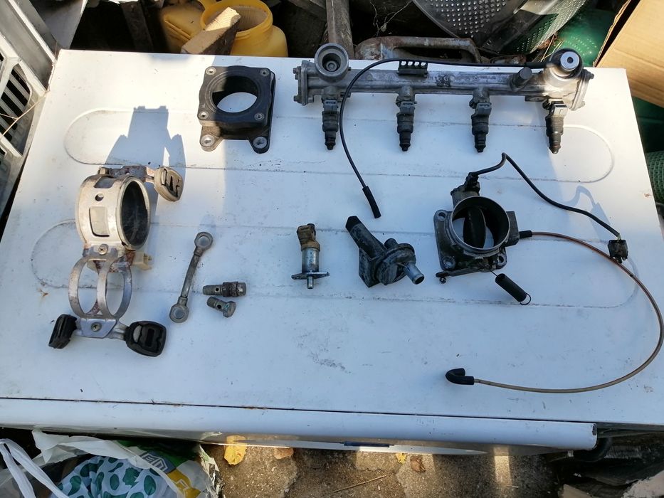 Мерцедес 124, 202, 210 и 207 на части