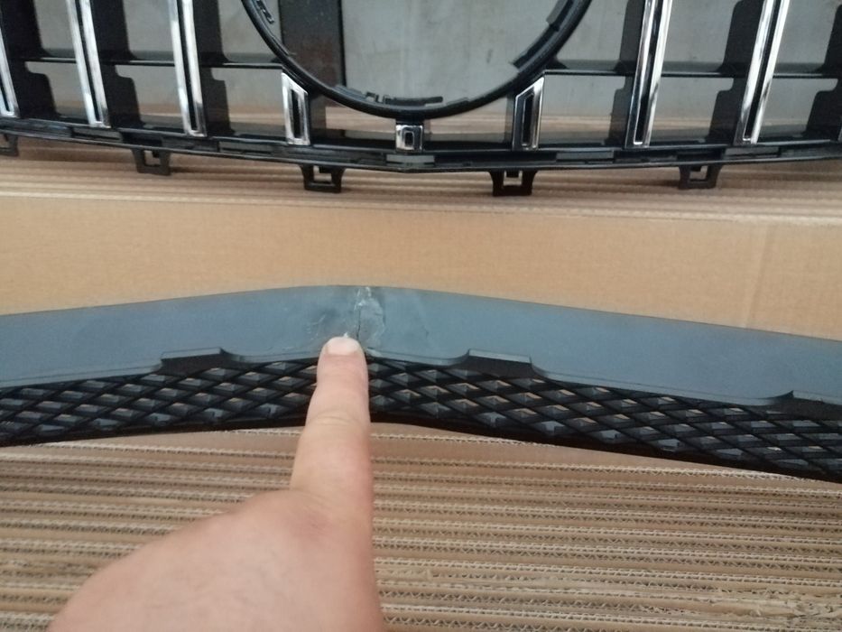 Grile centrală Mercedes-Benz w218