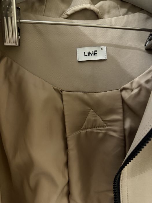 Демисезонный плащ Lime