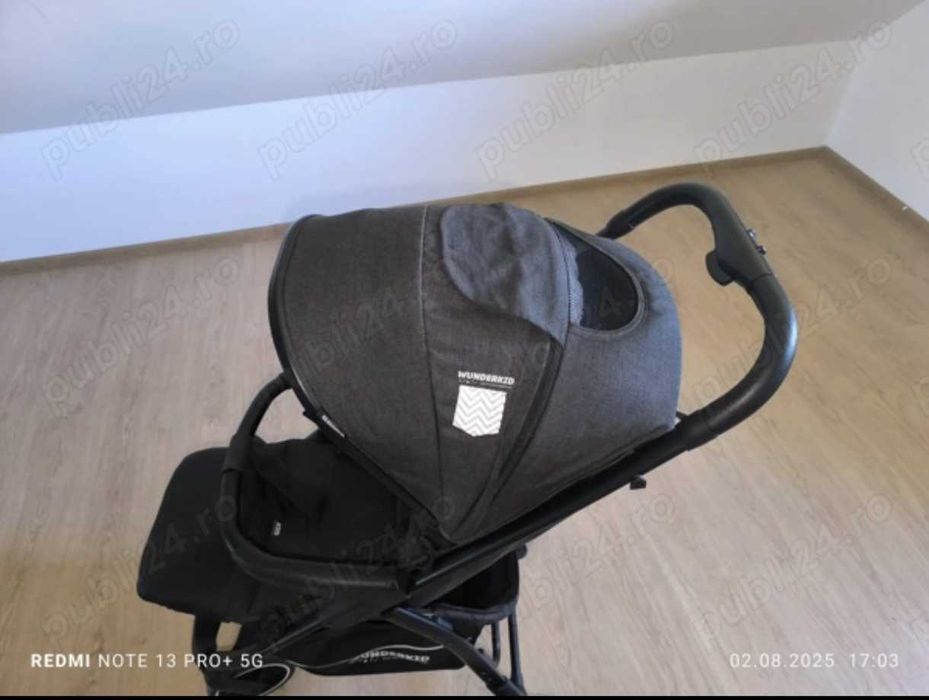Cărucior Wunderkid Larcana negru cu husă pt picioare și geantă cadou