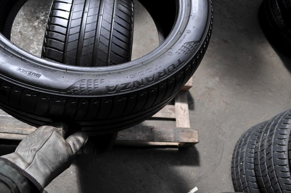 SET 2 Anvelope Vara 245/45 R18 BRIDGESTONE Turanza T005 100Y