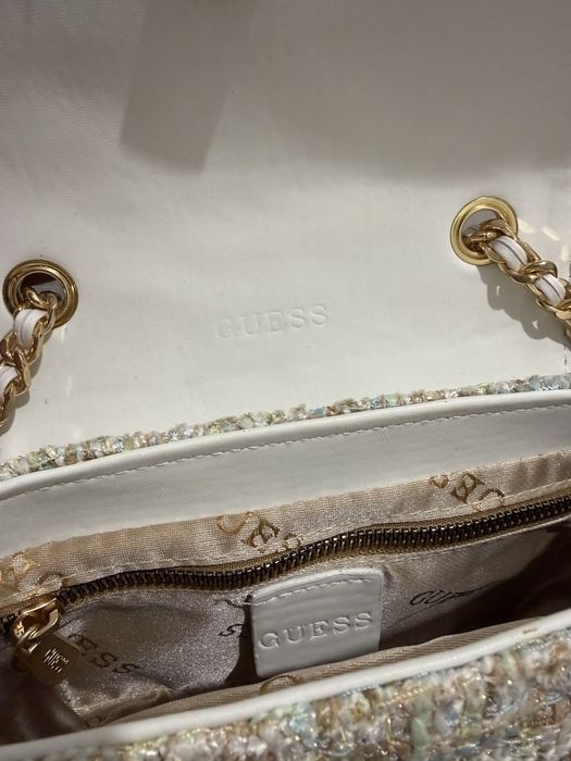 Малка чанта guess