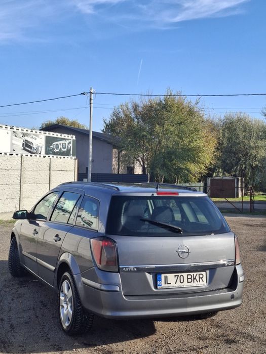 Vând Opel astra H 2004