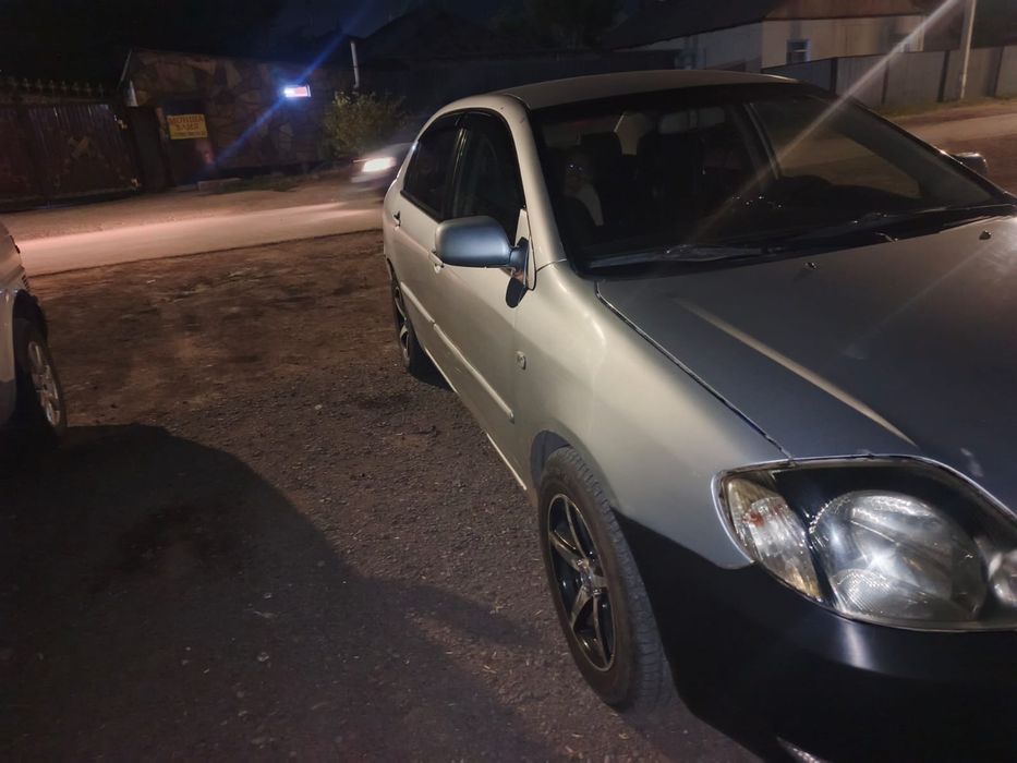 Авто Toyota Corolla