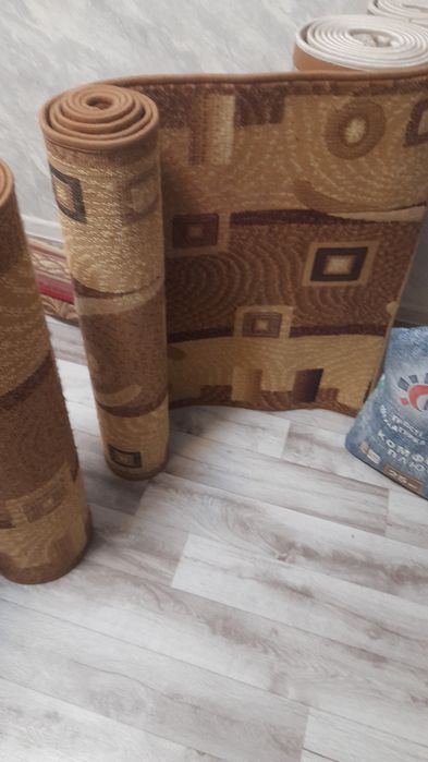 Продам ковровые дорожки