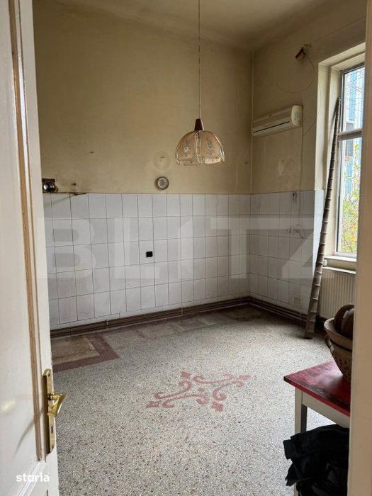 Apartament cu 3 camere, 131 mp, zona Piata Mihai Viteazul