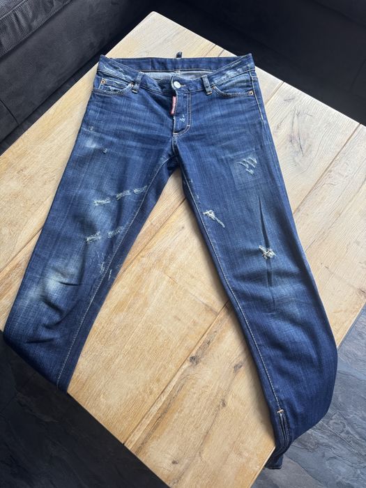 Оригинални Dsquared2 дънки размер 38