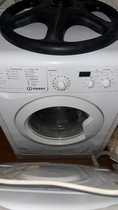 Стиральная машина indesit