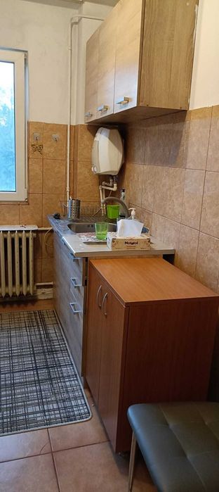 Apartament 3 camere Sector 4