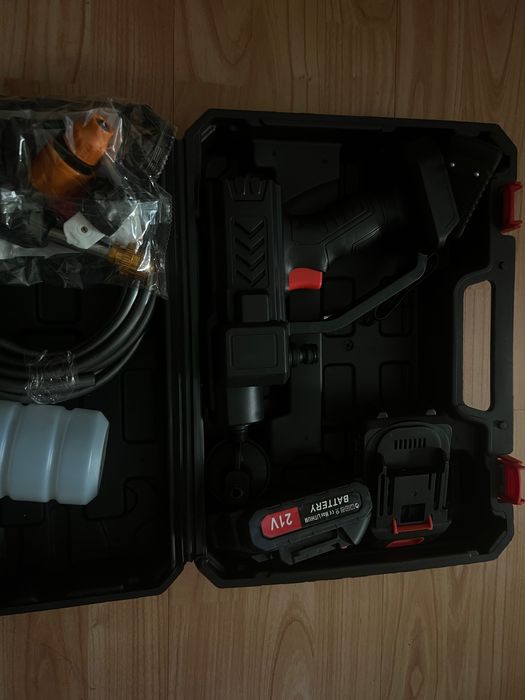 Акумулаторна водоструйка 24V