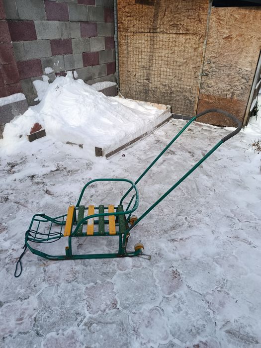 Санки с колёсиками