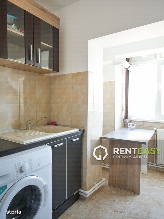 Apartament cu 3 camere situat pe Bulevardul Independentei