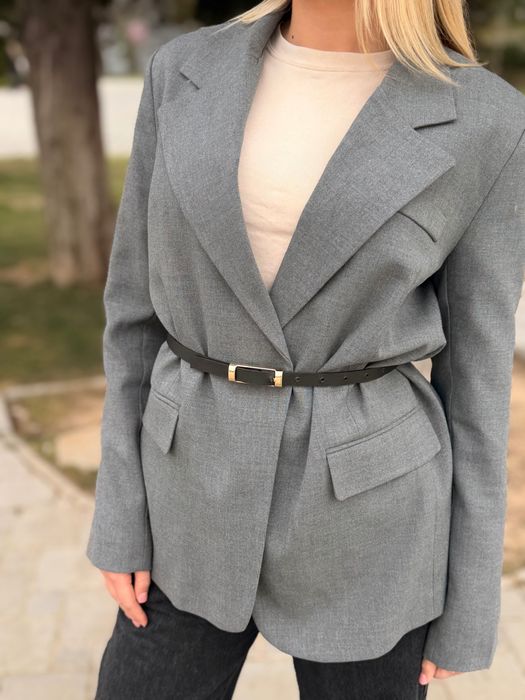 Елегантно сако с колан