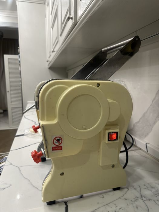 Лапшарезка,тестораскатка