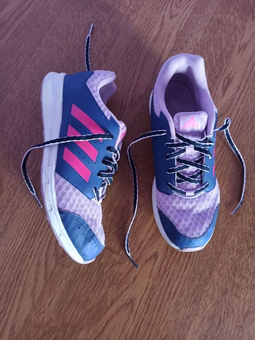 Pantofi sport Adidas mărimea 38