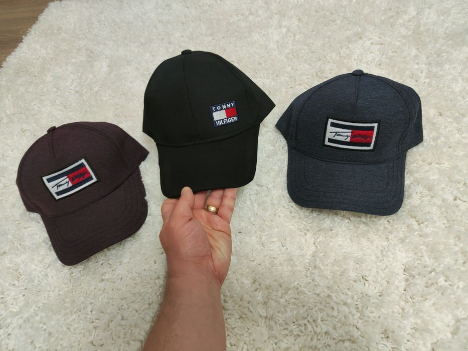 Șapcă Tommy Hilfiger, la alegere preț buc
