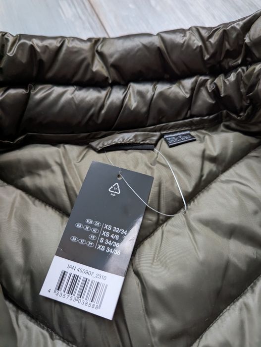 Нови маслено-зелено преходно яке S/XS