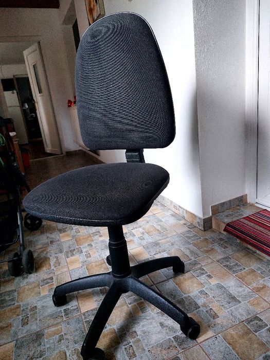 Vând scaun birou stare bună