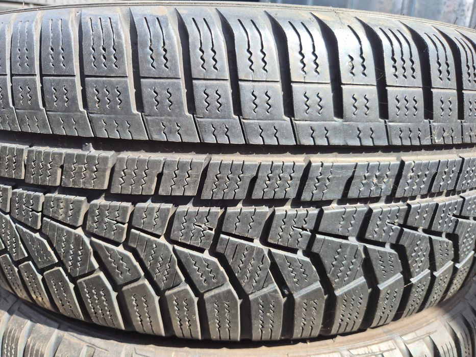 2 Anvelope de IARNA - 205/55/17 91H - Hankook I*CEP EVO 2 - Stare F BUNA - DOT 2019 !