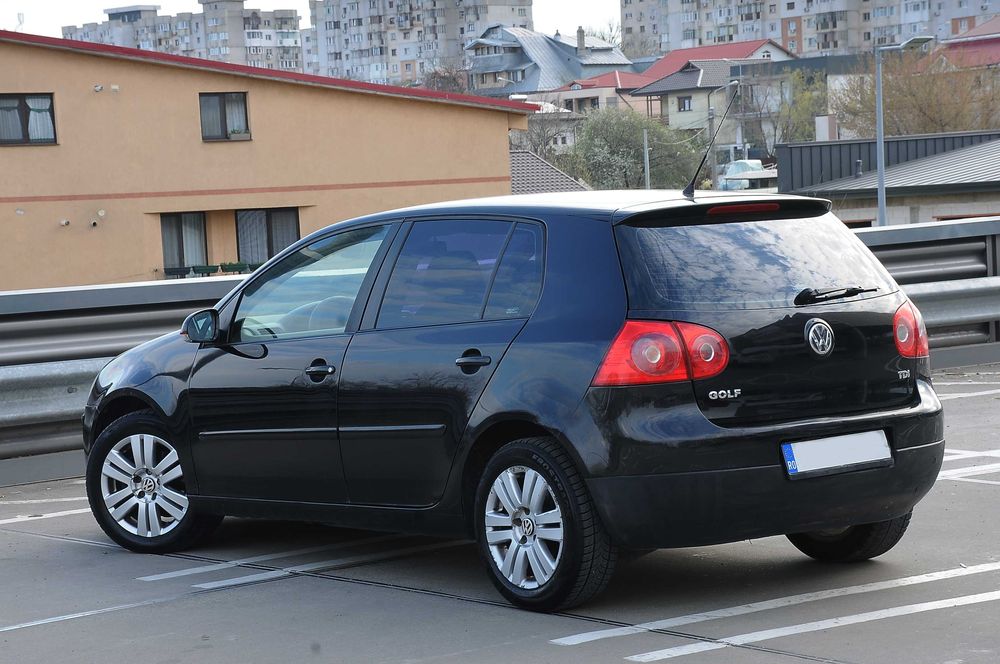 VW Golf 5 2008 1.9TDi 105 CP E4 6 trepte climatronic, inmatriculat ofer fiscal