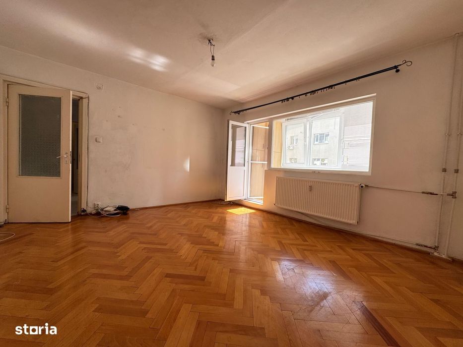 Apartament 3 camere-Spitalul Judetean-Girocului