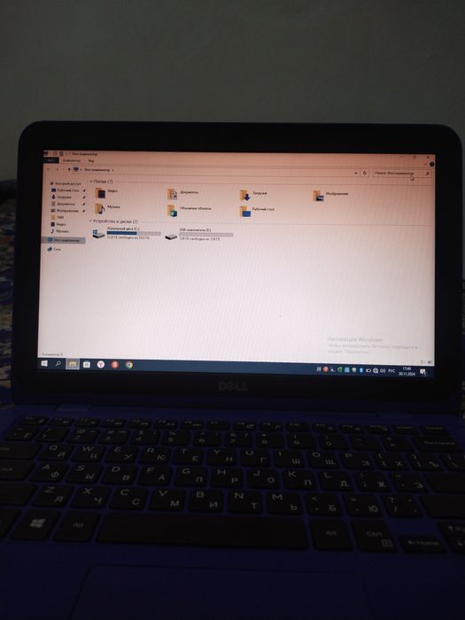 Кампиютер нет бук DELL