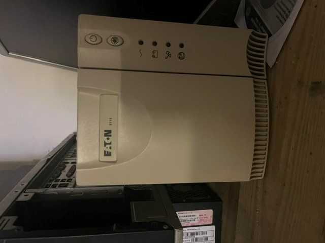 источник бесперебойного питания  SMART UPS