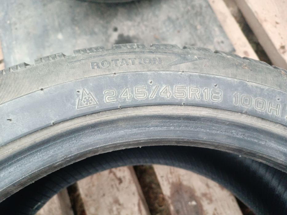 Продам комплект шин