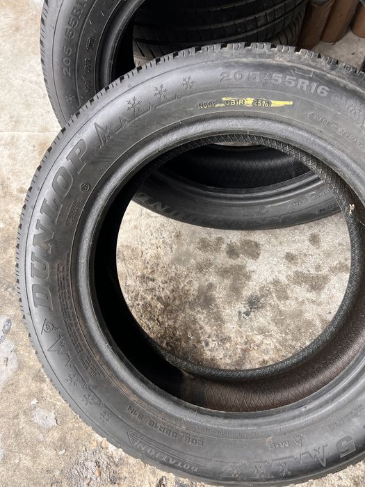 2 anvelope iarna 205/55/16 , Dunlop !