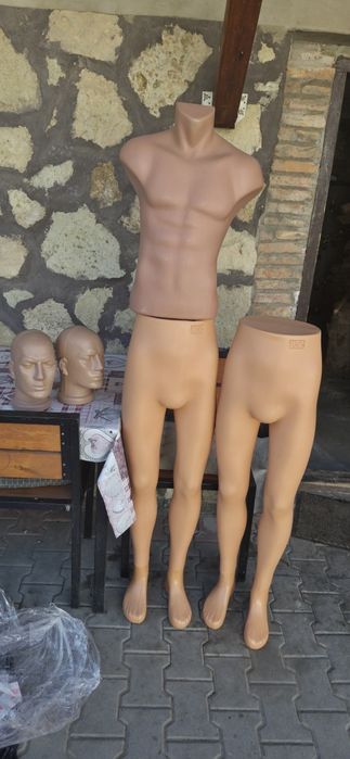 Manechini bărbați