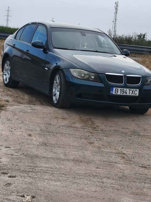Vând BMW e 90 2008