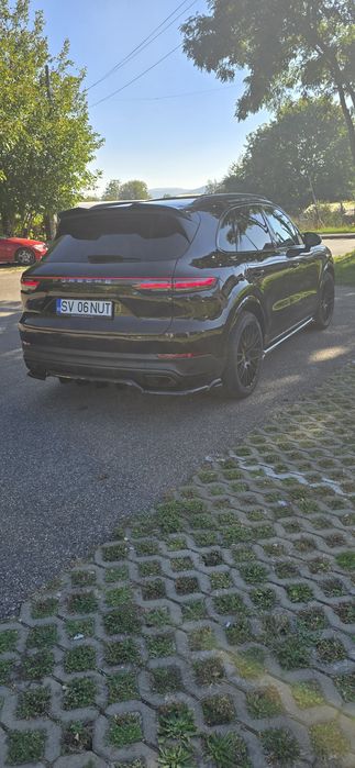 Porsche  cayenne