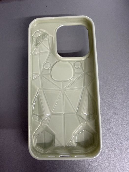 Продам чехол на айфон 14pro